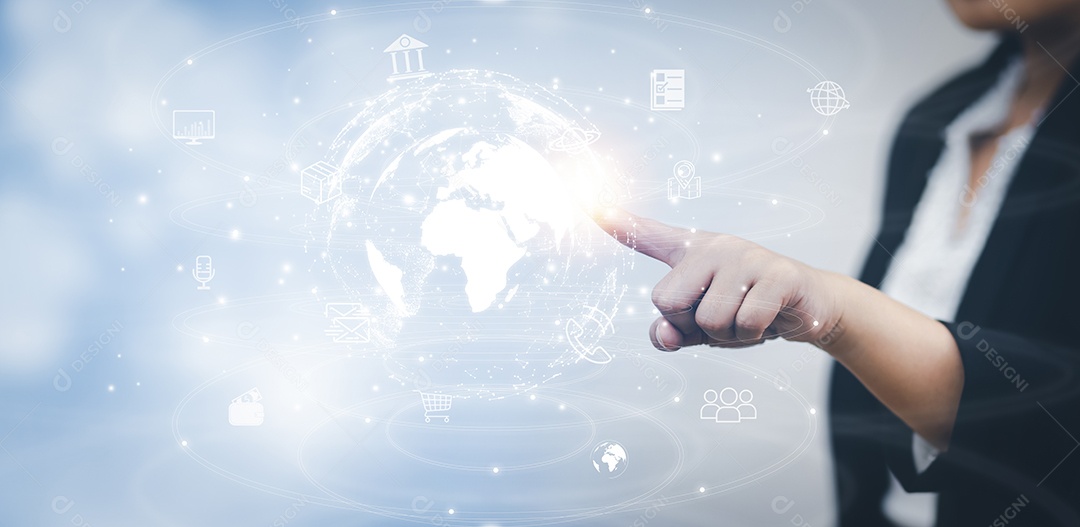 Empresária segurando sistema de conexões e troca global de dados IA