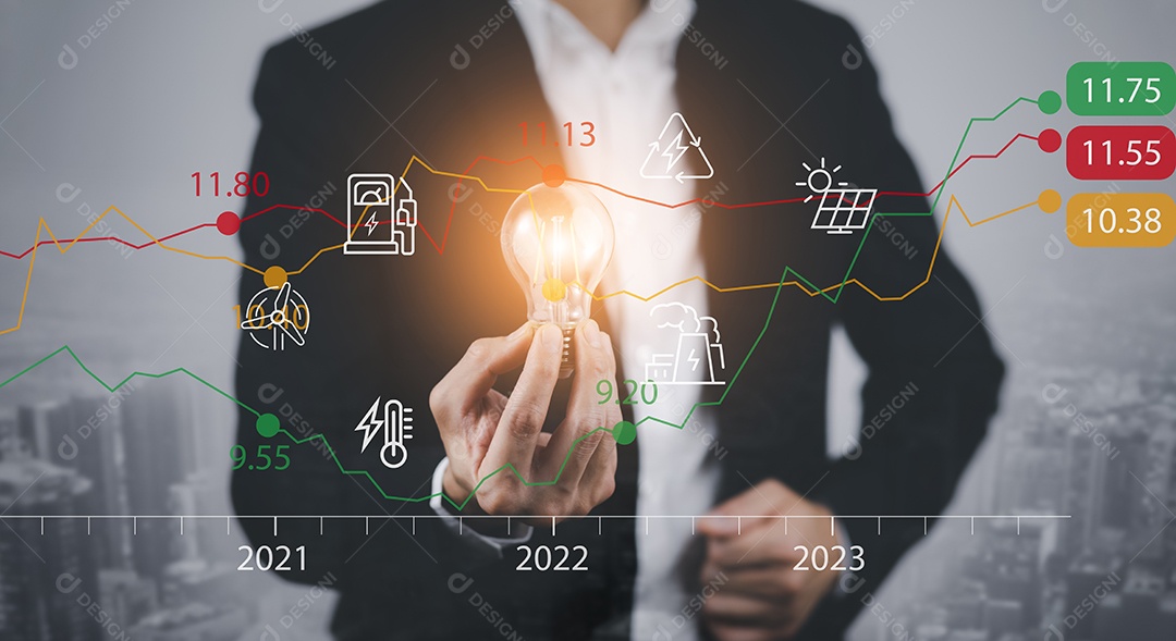 Mão de empresário segura lâmpada com conceito de tablet e gráfico de mercado de ações ou negociação forex e gráfico de velas adequado para investimento financeiro IA