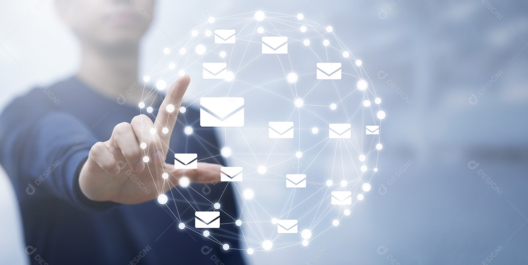 Empresário tocando um e-mail em uma tela sensível ao toque com o dedo com teclado para enviar o e-mail do laptop IA