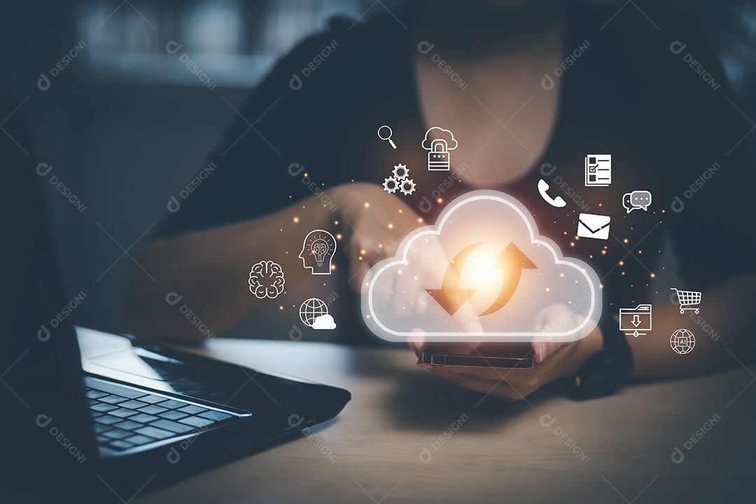 Mão usando smartphone com toque para conectar-se a informações de dados no conceito de rede de armazenamento de Internet de tecnologia de computação em nuvem IA