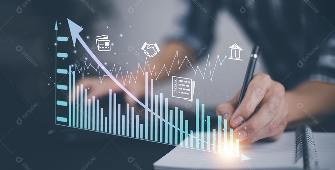 Empresário interagindo com laptops com gráficos de ações IA