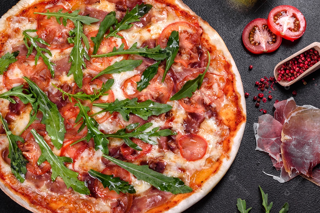 Copo de suco sobre fundo isolado