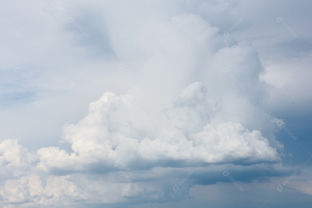 Lindo céu nublado