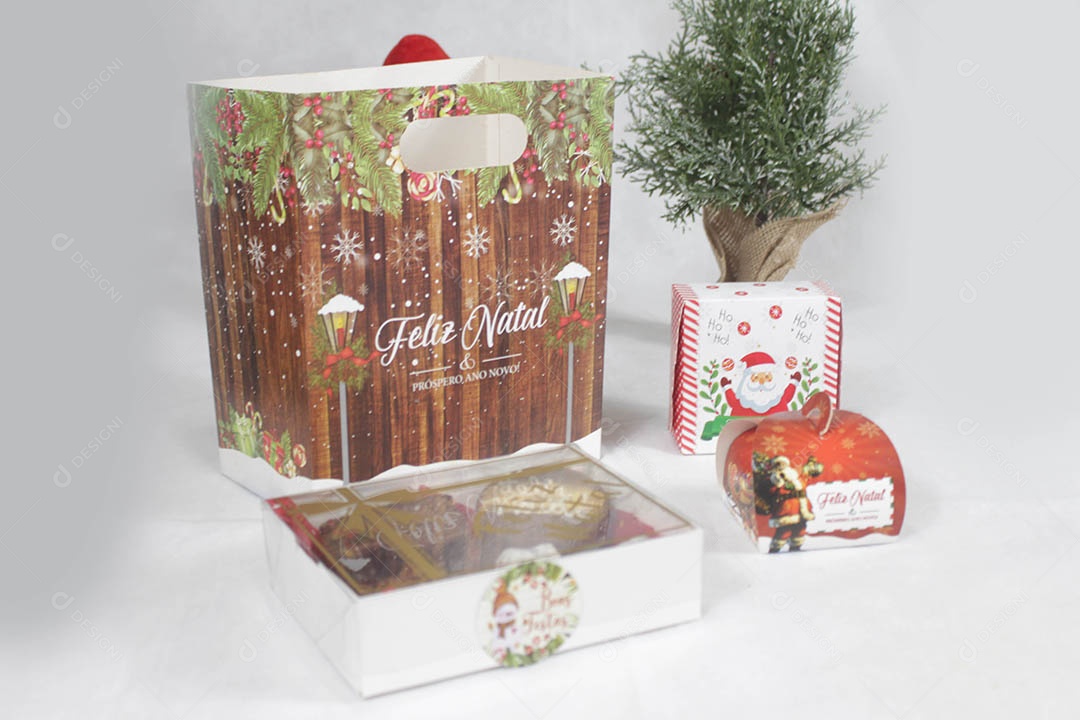 Deliciosa caixa de doces com pão de mel e brownie