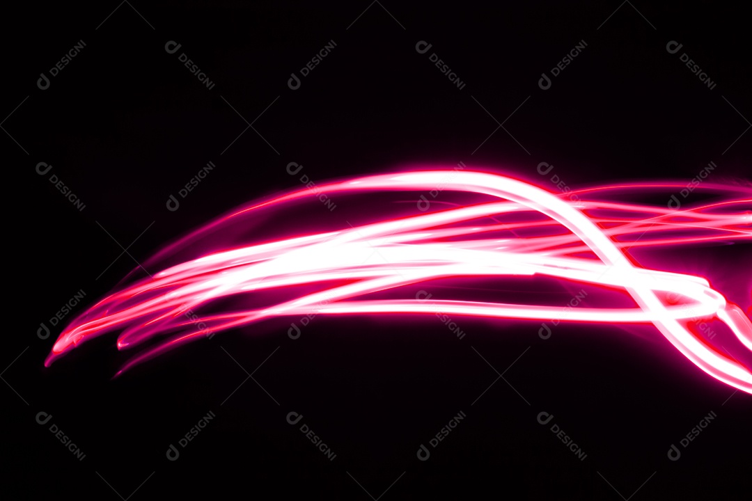 Fundo preto com linhas curvadas rosa néon