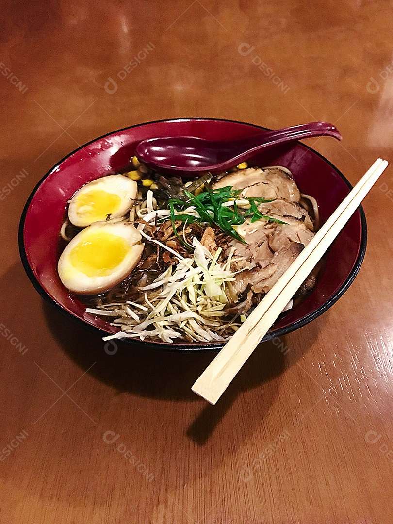 Lámen tradicional japones