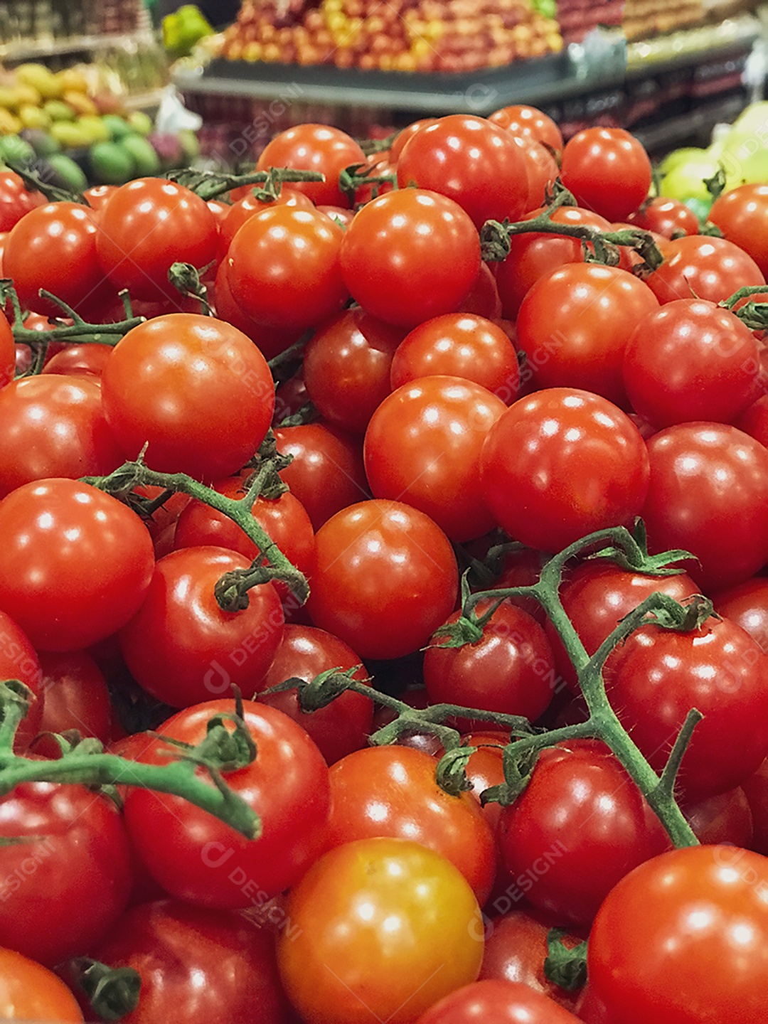 Tomate cereja à venda