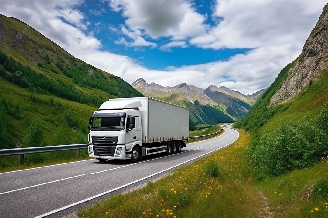 Caminhão de carga branco com um trailer vazio em branco para anúncio em uma rodovia na Europa