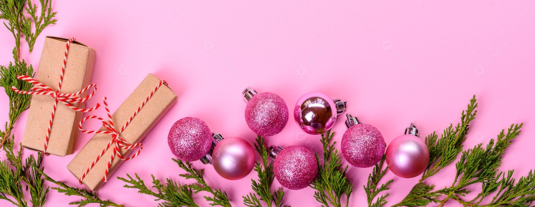 Fundo decorativo colorido brilhante de Natal com decorações de Ano Novo