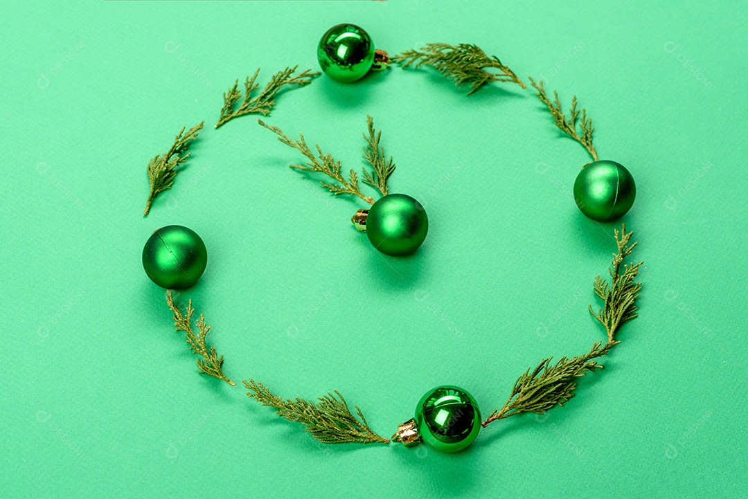 Fundo decorativo colorido brilhante de Natal com decorações de Ano Novo