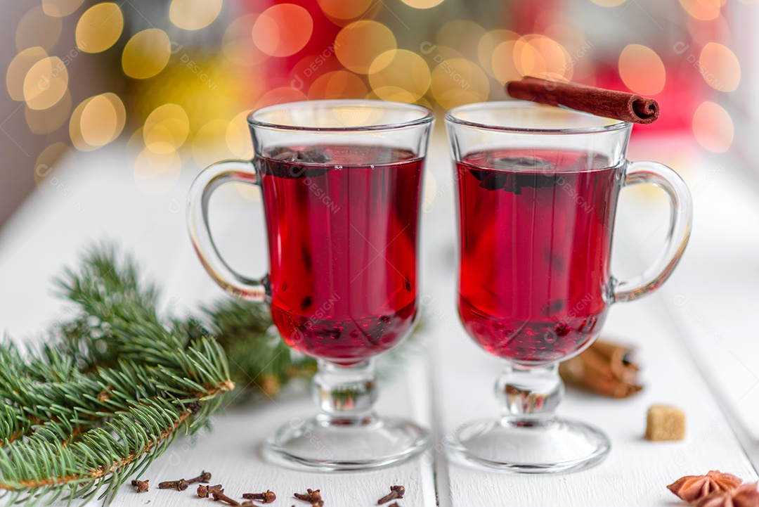 Vinho quente para o inverno e Natal com especiarias diversas.