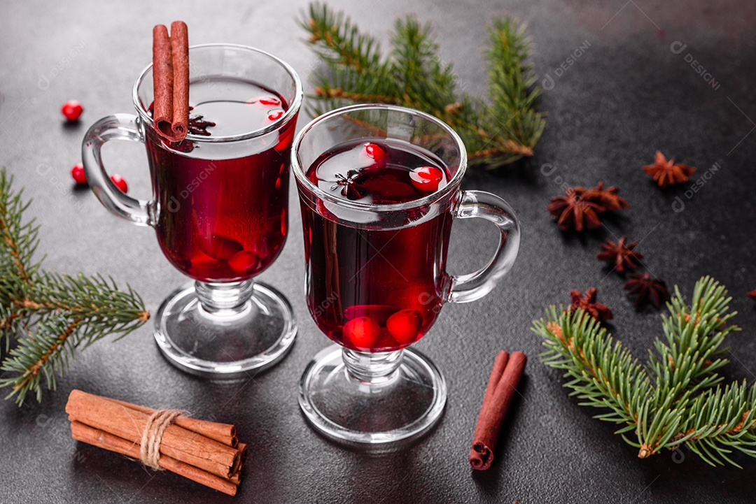 Vinho quente para o inverno e Natal com especiarias diversas.