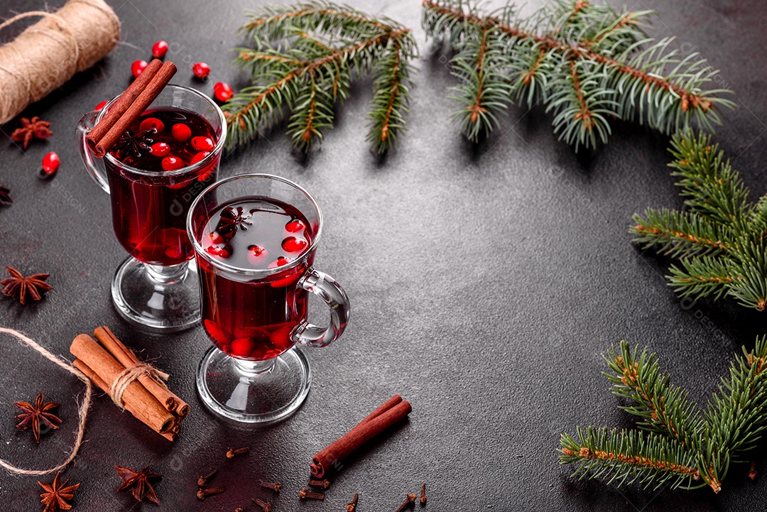 Vinho quente para o inverno e Natal com especiarias diversas.