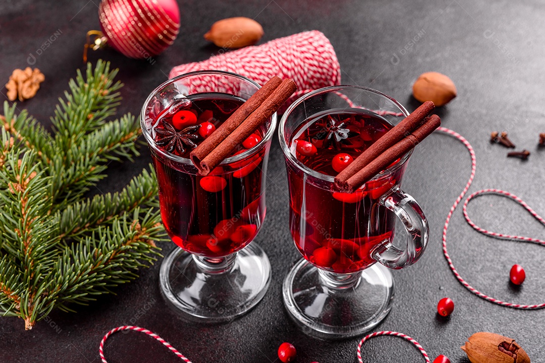 Vinho quente para o inverno e Natal com especiarias diversas.