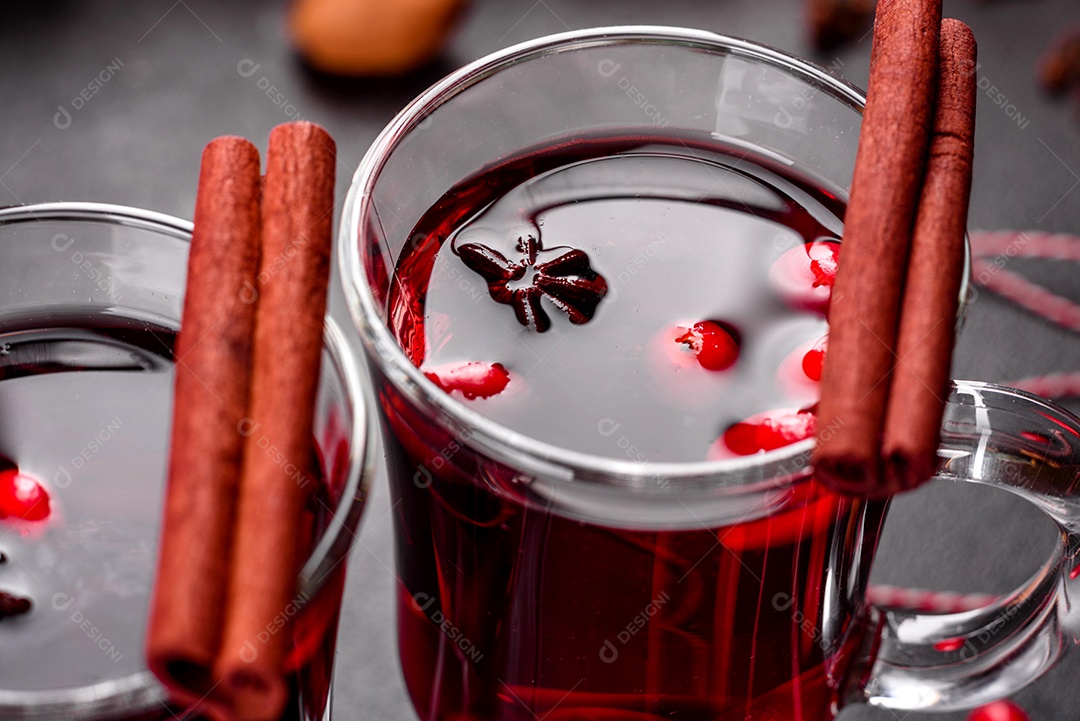 Vinho quente para o inverno e Natal com especiarias diversas.