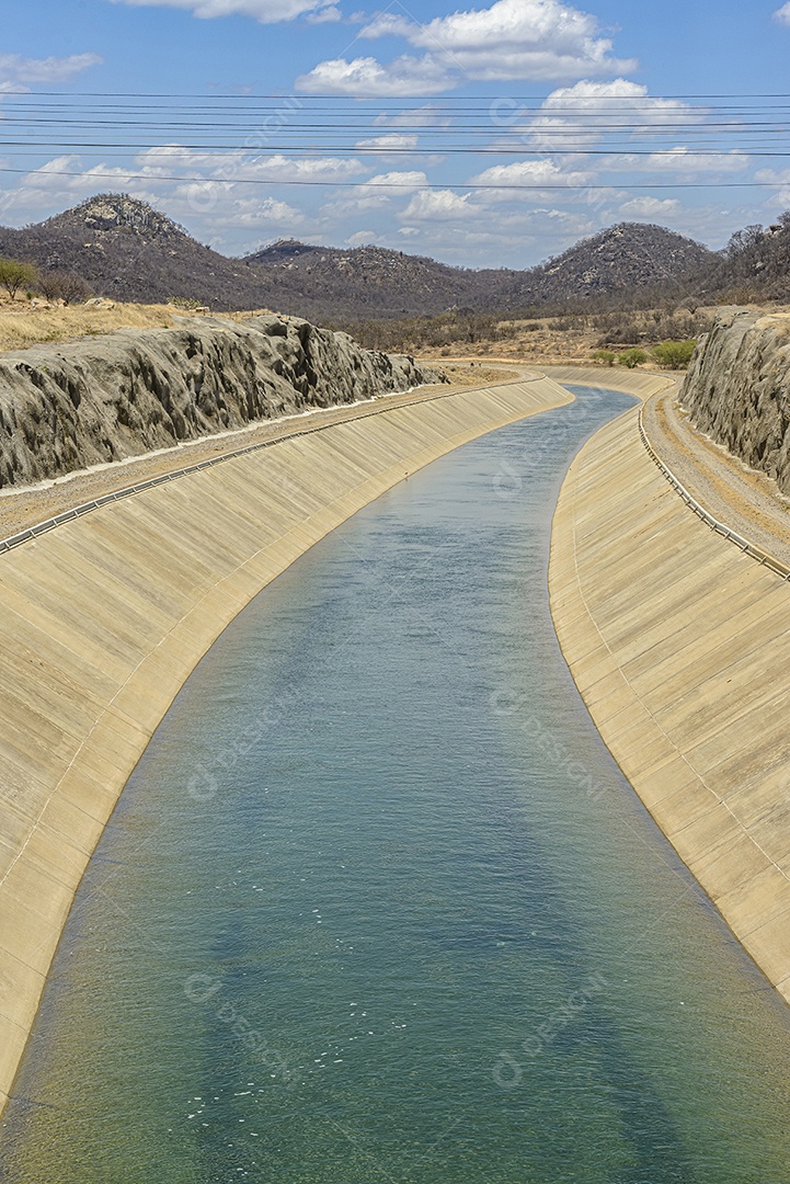 Canal de transposição de água do Rio São Francisco na Sertânia
