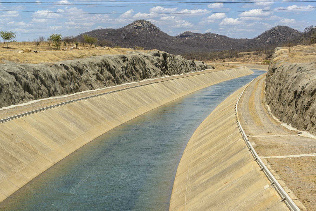 Canal de transposição de água do Rio São Francisco na Sertânia