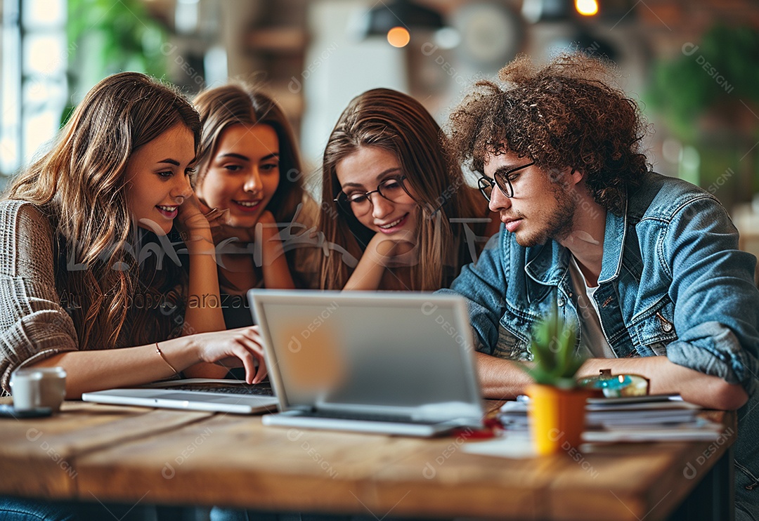 Empresários criativos em um escritório moderno