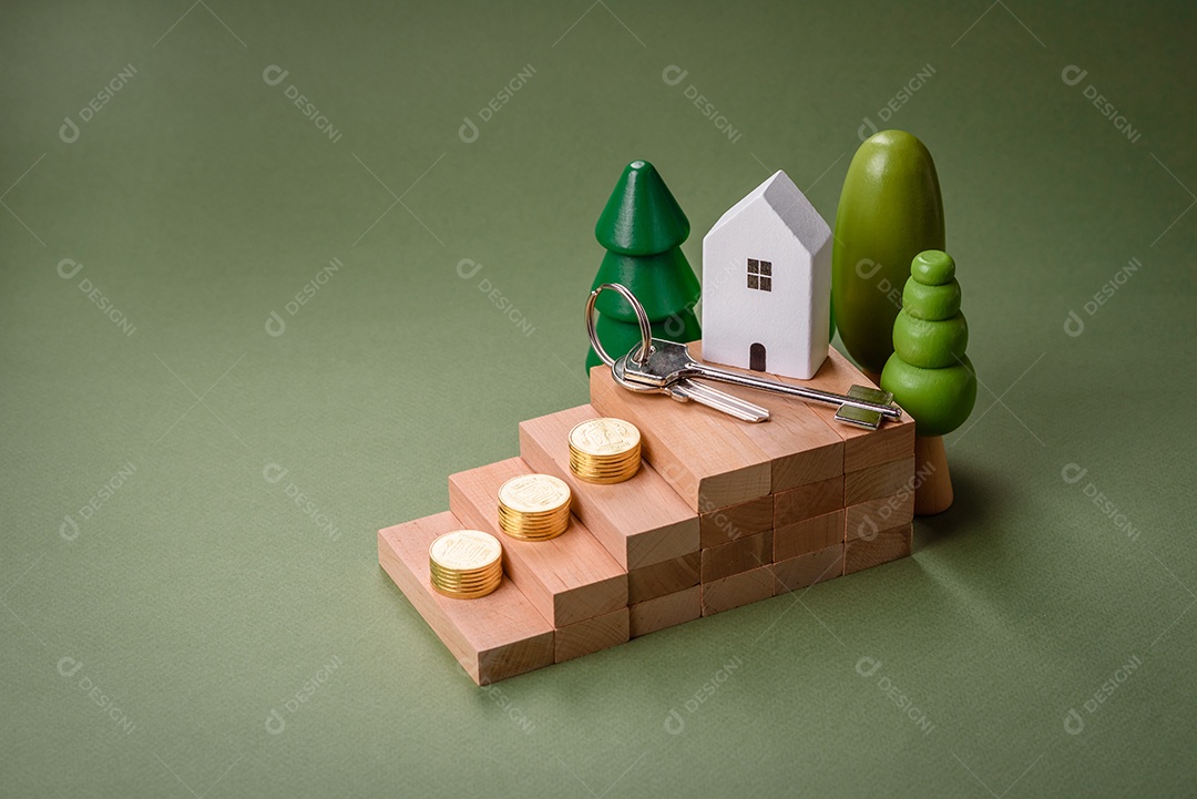 Uma casinha de madeira e chaves como ideia para investir na casa própria e atingir o objetivo de comprar um imóvel. Plano de fundo para sua ideia