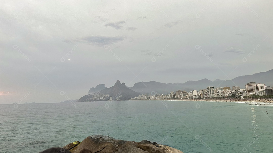 Linda paisagem de praia no Rio de Janeiro