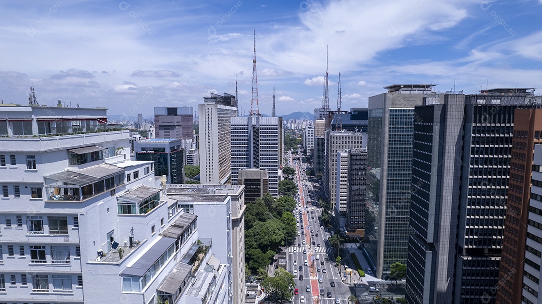 Avenida Paulista muito famosa prédios comerciais edifícios residenciais