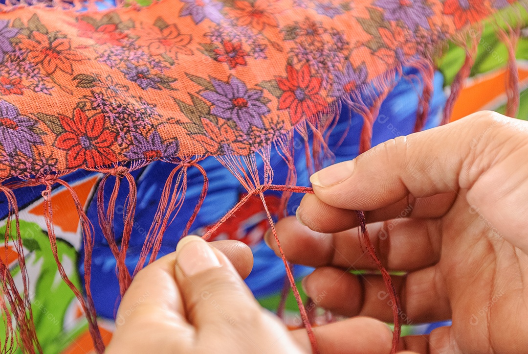 Trabalho artesanal com tecido chita