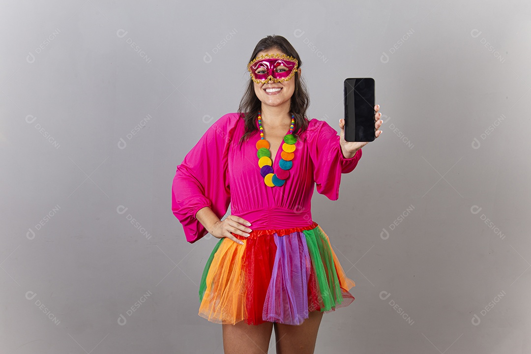 Linda mulher com fantasia de carnaval