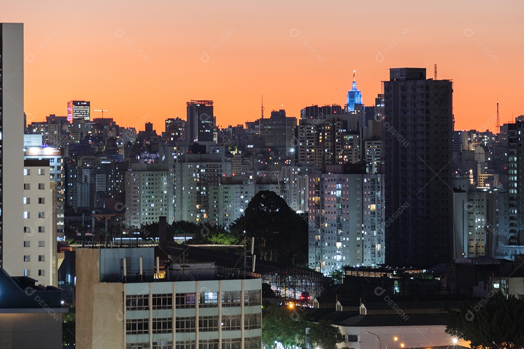 Vista do entardecer no bairro do Belenzinho em São Paulo