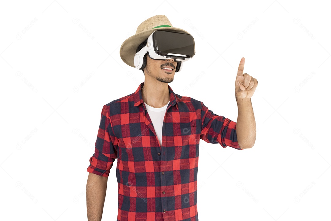 Homem jovem agropecuarista usando Òculos VR