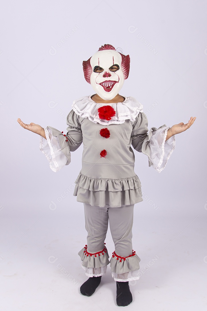 Pessoa fantasiado de palhaço assustador.