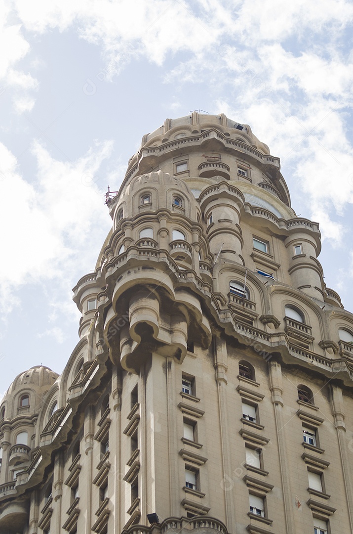 Arquitetura clássica no centro de montevidéu uruguai