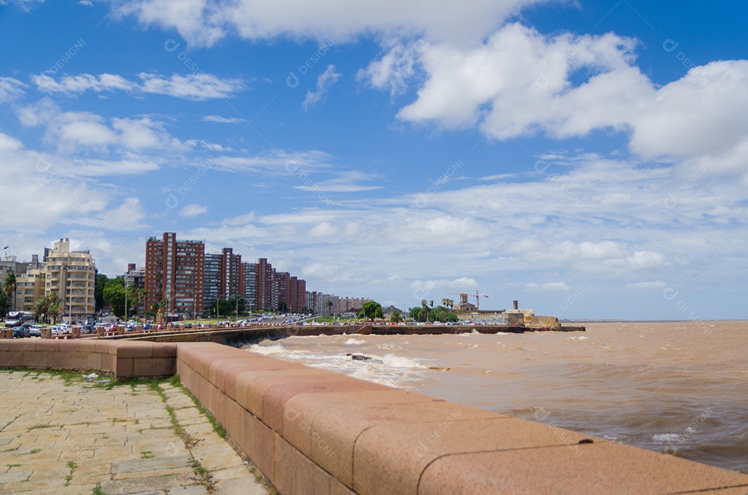 Calçada tradicional Rambla de Montevidéu da capital uruguaia