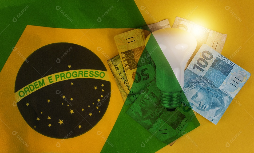 Energia crise de energia no brasil dupla exposição Imagem com dinheiro bandeira e painel solar fotovoltaico IA generativa