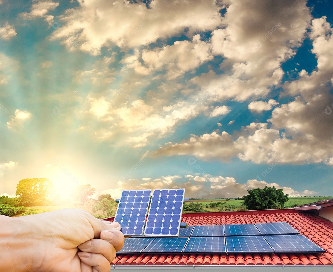 Instalação de usina fotovoltaica no telhado de um edifício residencial em dia ensolarado  imagem conceitual de energia solar
