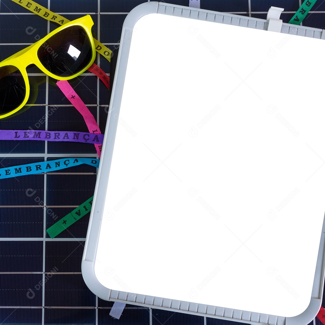 Modelo de carnaval com painel solar fotovoltaico com elementos do carnaval brasileiro