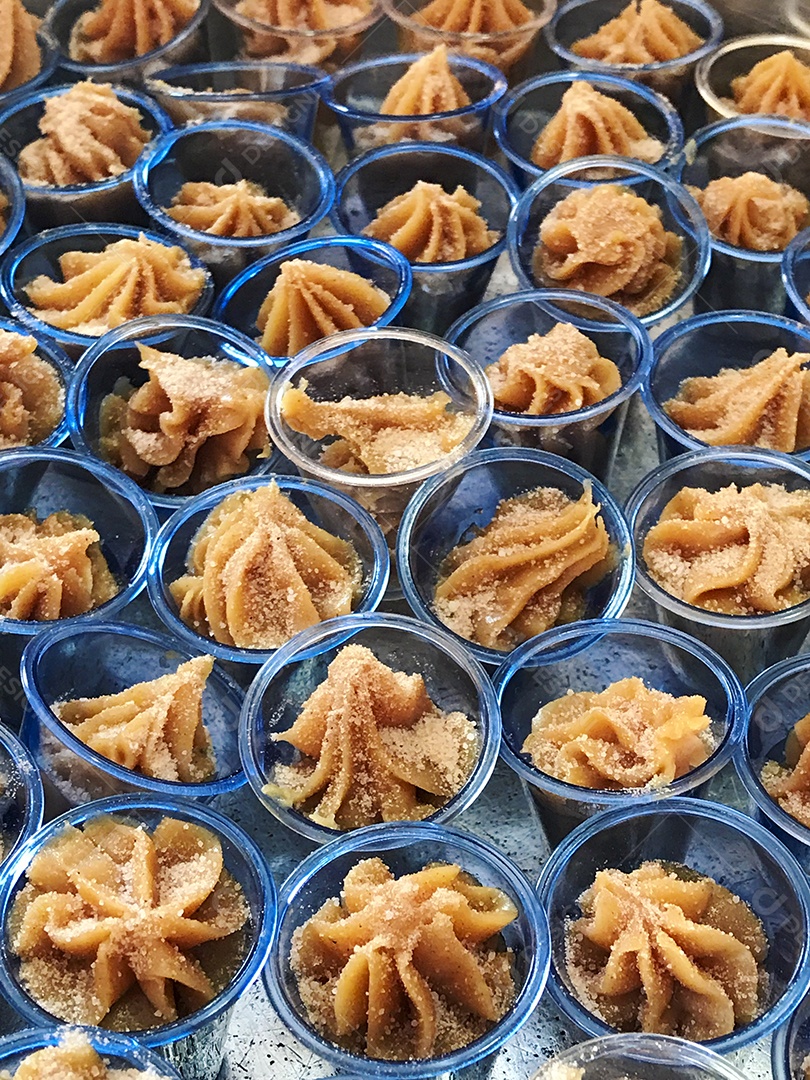 Famoso doce brasileiro churros de brigadeiro
