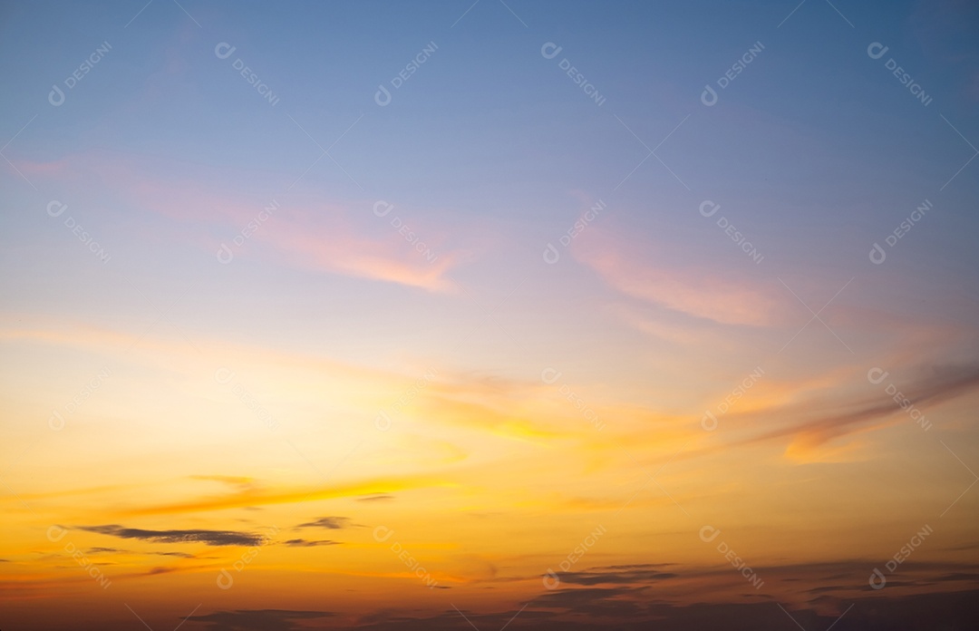 Céu lindo ao entardecer