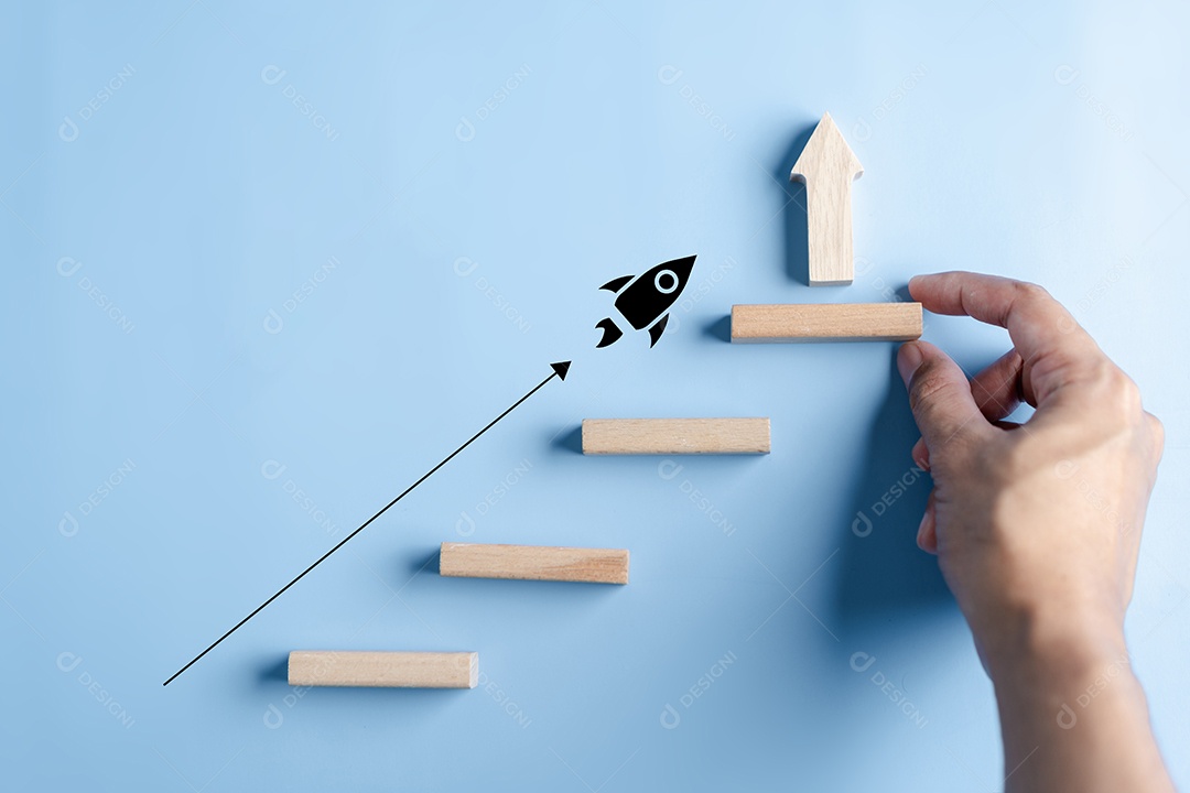 Homem jovem empresário em seu escritório