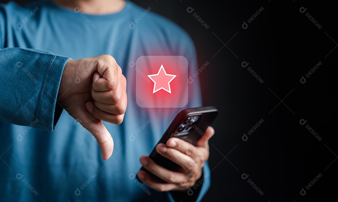 Homem jovem empresário em seu escritório