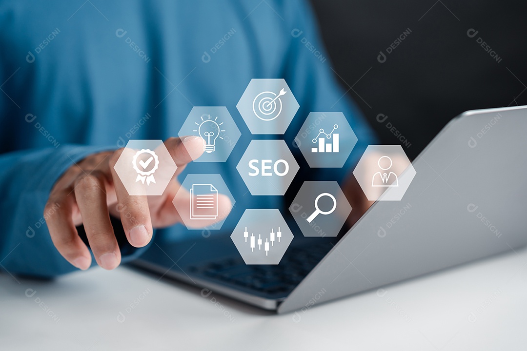 Homem jovem empresário em seu escritório