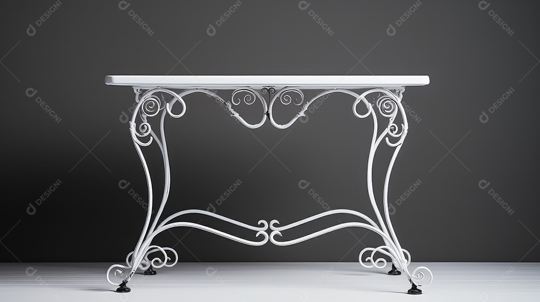 Uma mesa de metal em um fundo cinza com sombras