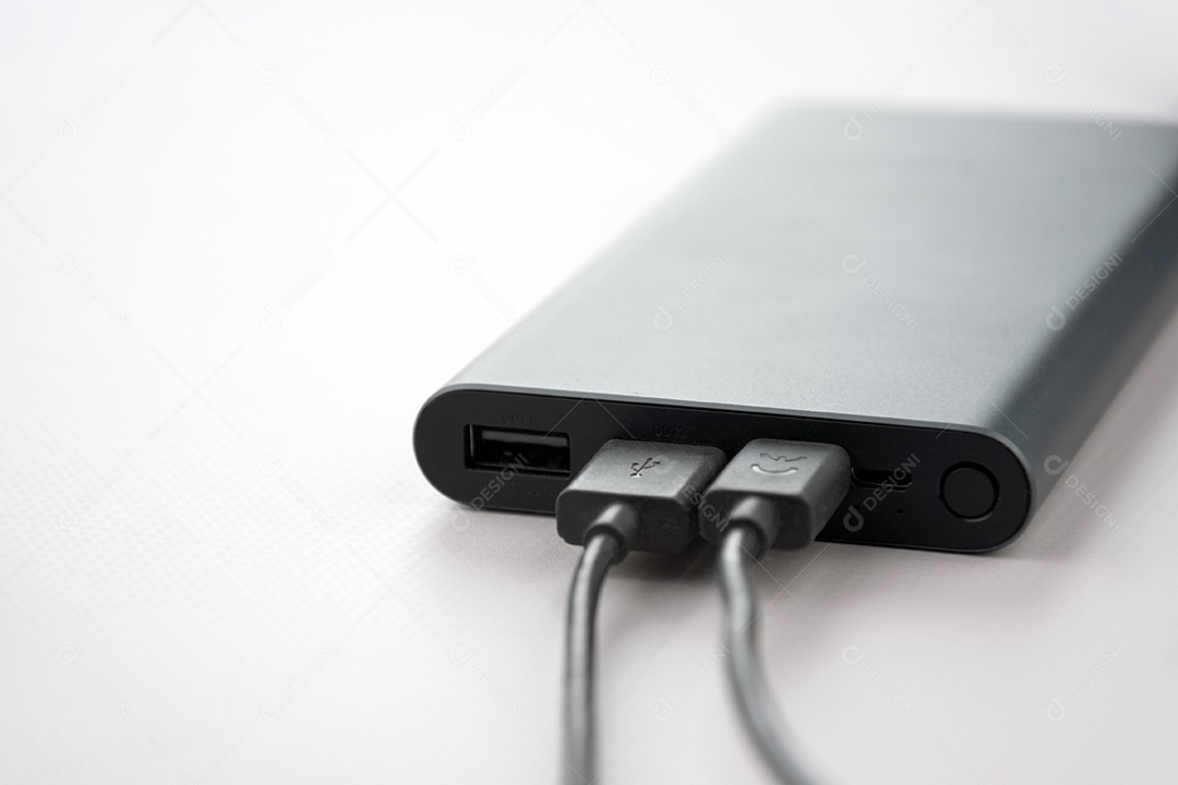 Carregador de smartphone preto com banco de potência