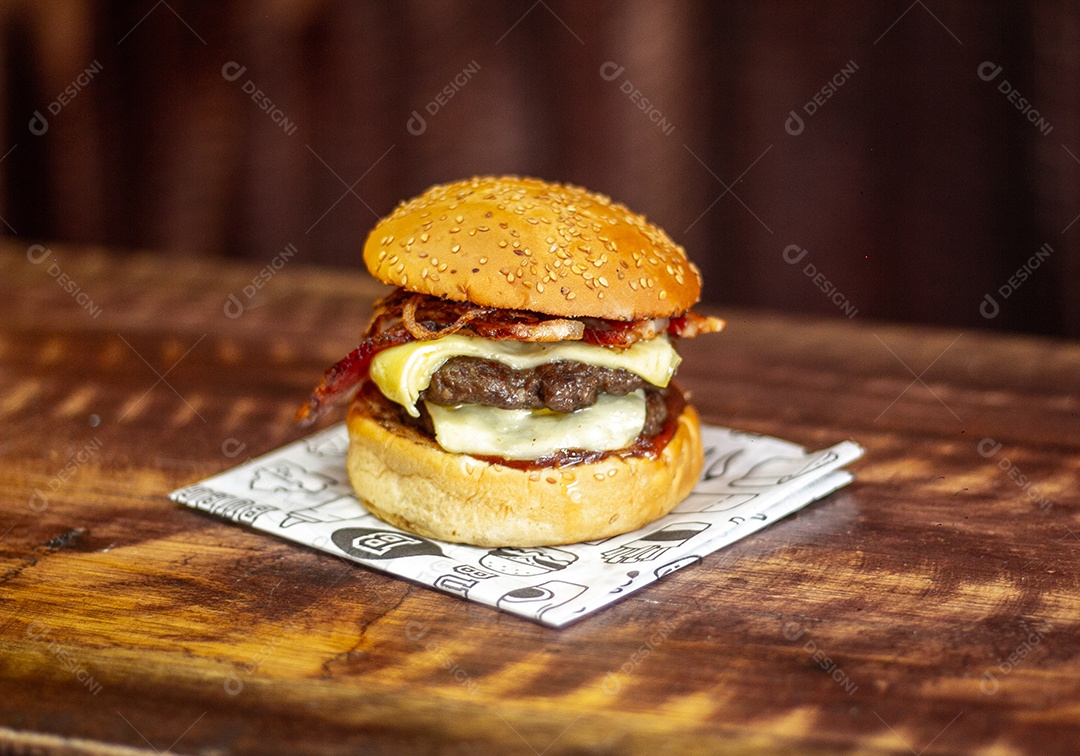 Hamburguer com queijo delicioso