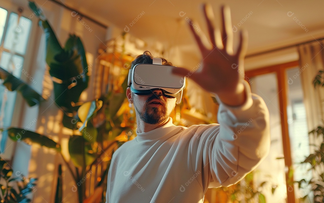 Homem americano com óculos VR jogando videogame com fundo sólido