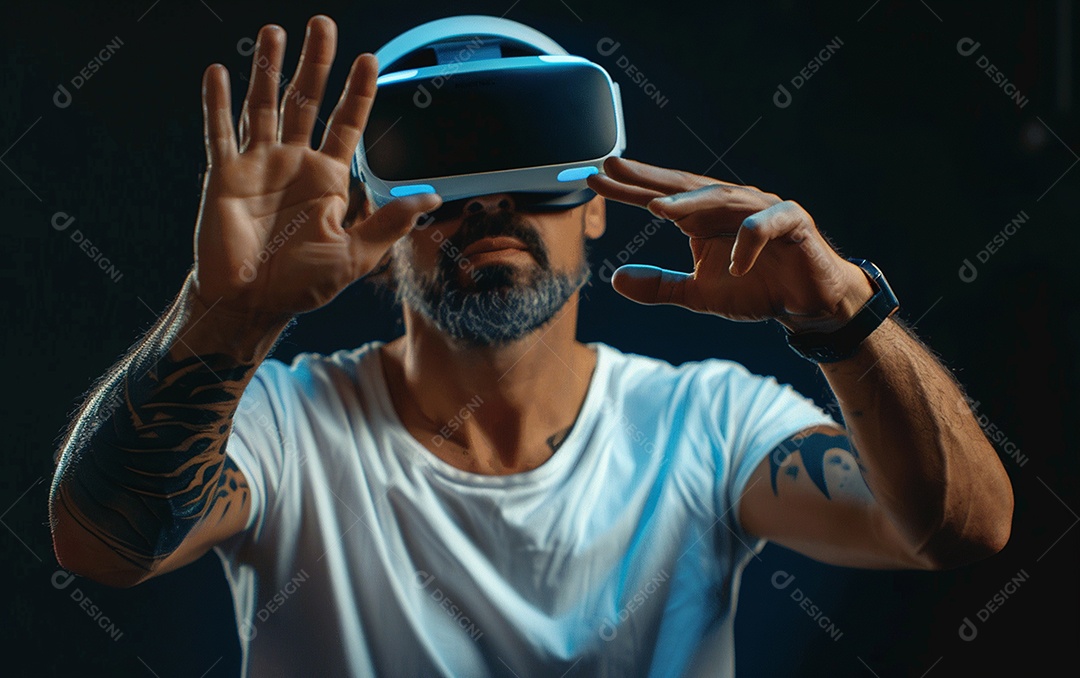 Homem americano com óculos VR jogando videogame com fundo sólido