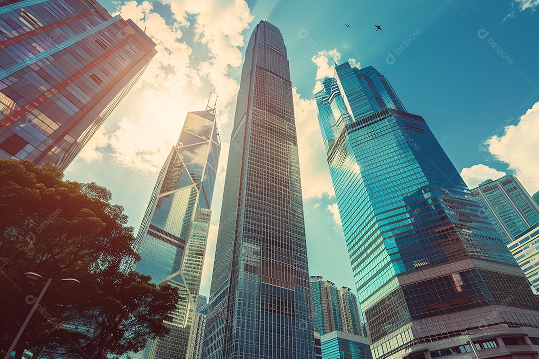 Imagem tonificada de prédios de escritórios modernos e sucata do céu