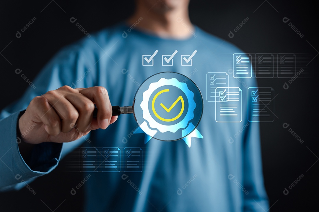 Homem jovem empresário em seu escritório