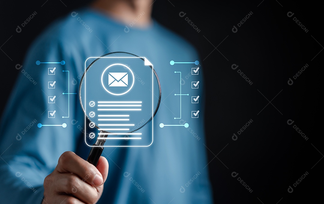 Homem jovem empresário em seu escritório