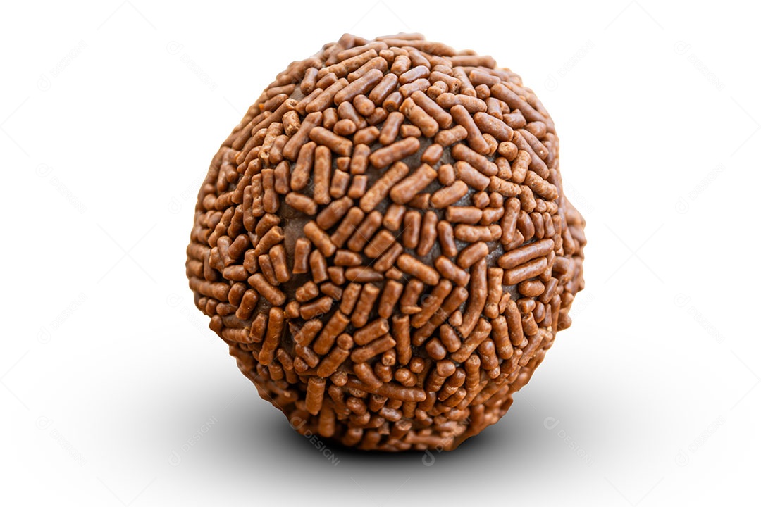 Brigadeiro, sobremesa de lanche doce brasileiro em um fundo branco