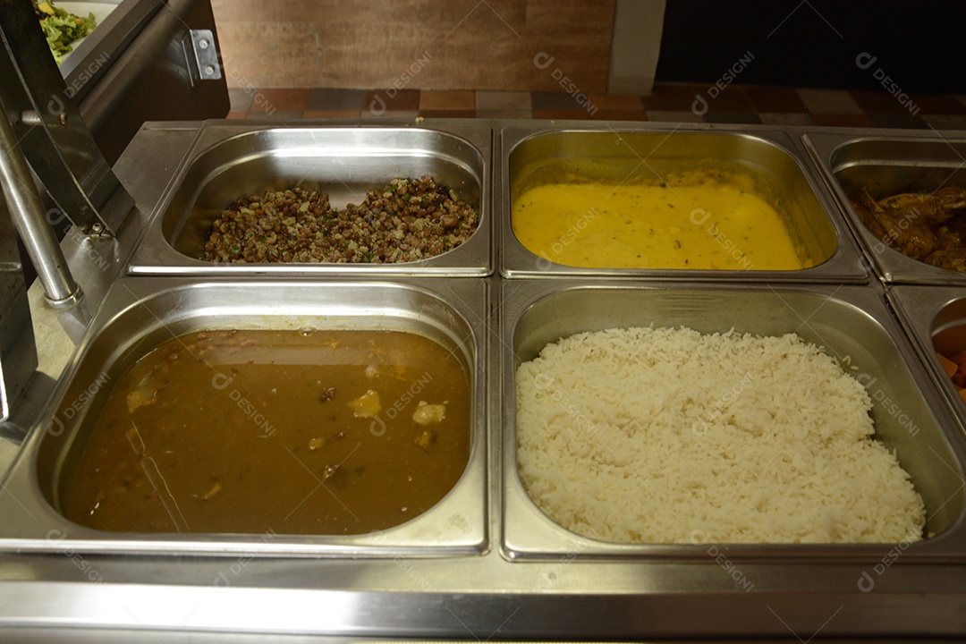 Buffet de restaurante famoso com comidas deliciosas